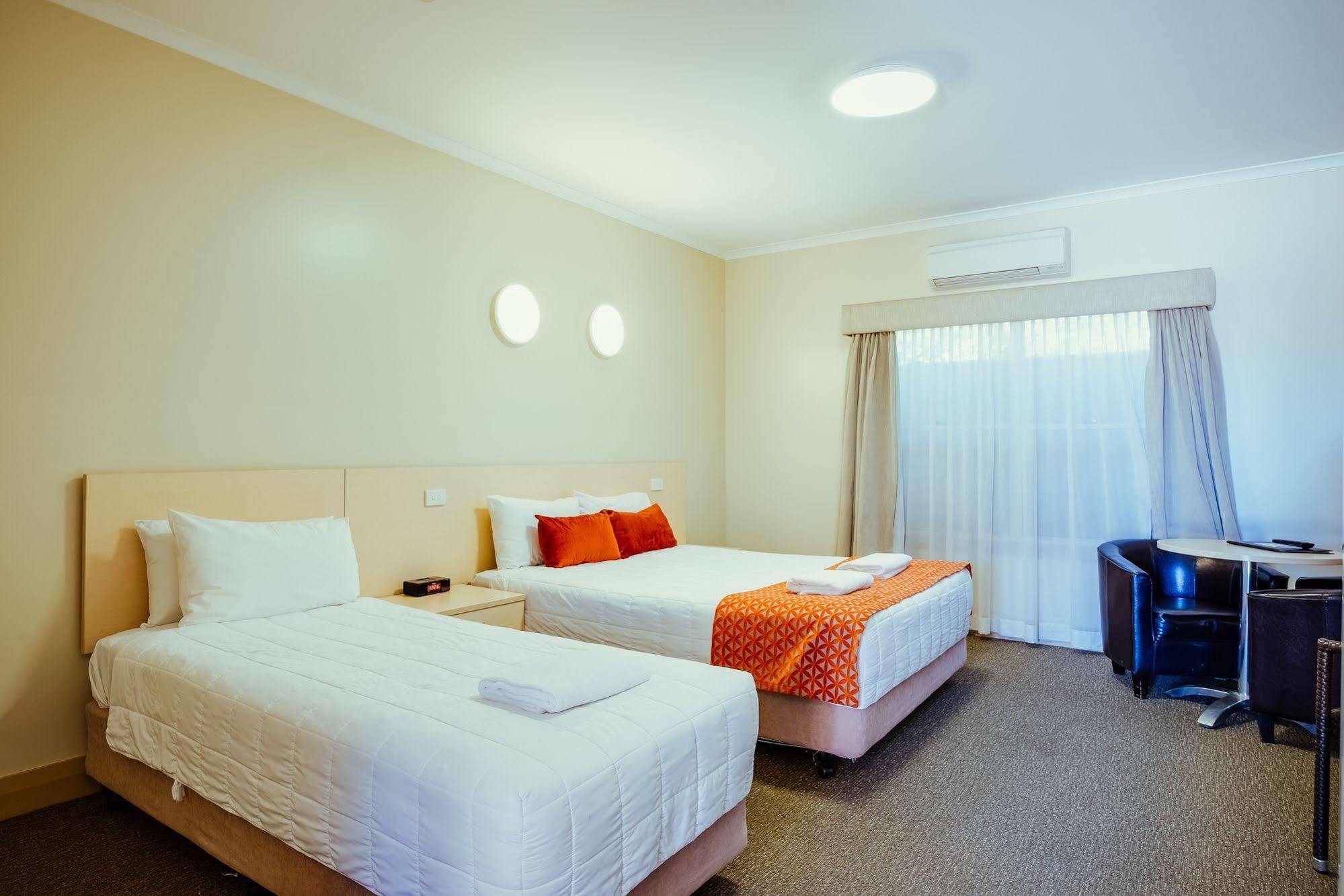 Club Motor Inn Narrabri Ngoại thất bức ảnh
